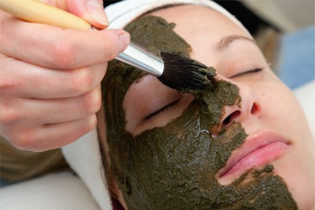 Maska iz morskih alg za čvrstost in elastičnost kože