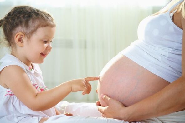 Postopek plazma liftinga je kontraindiciran pri nosečnicah
